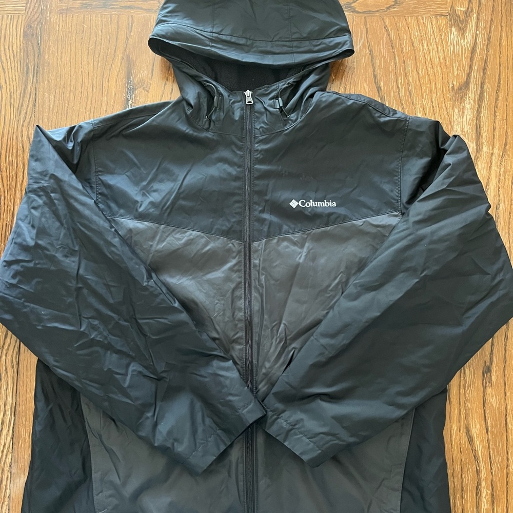 Columbia Men’s Wind Breaker Jacket